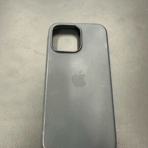 Apple midnight Silicone iPhone 14 Pro Max Case